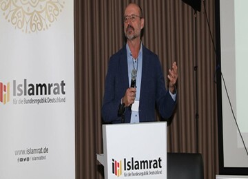 انتقاد اسلام‌شناس آلمانی از اتهام‌زنی کلی به مسلمانان