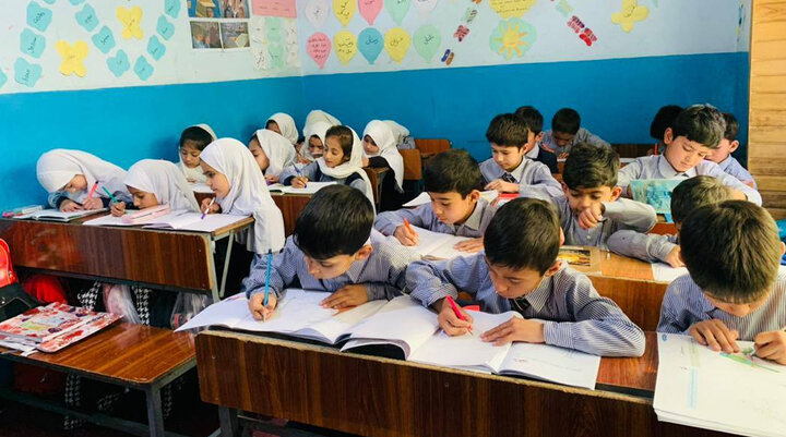 مدارسی که فقط نام مدرسه را دارند 
