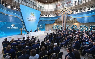 قورولتای در قزاقستان:
معماری نظام سیاسی نوین