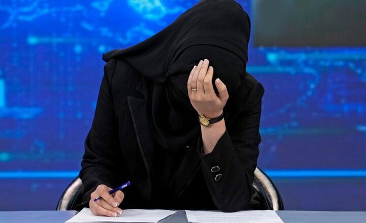 دو نسل پشت درهای بسته مدرسه وقتی محرومیت آموزش از مادر به دختر می‌رسد
